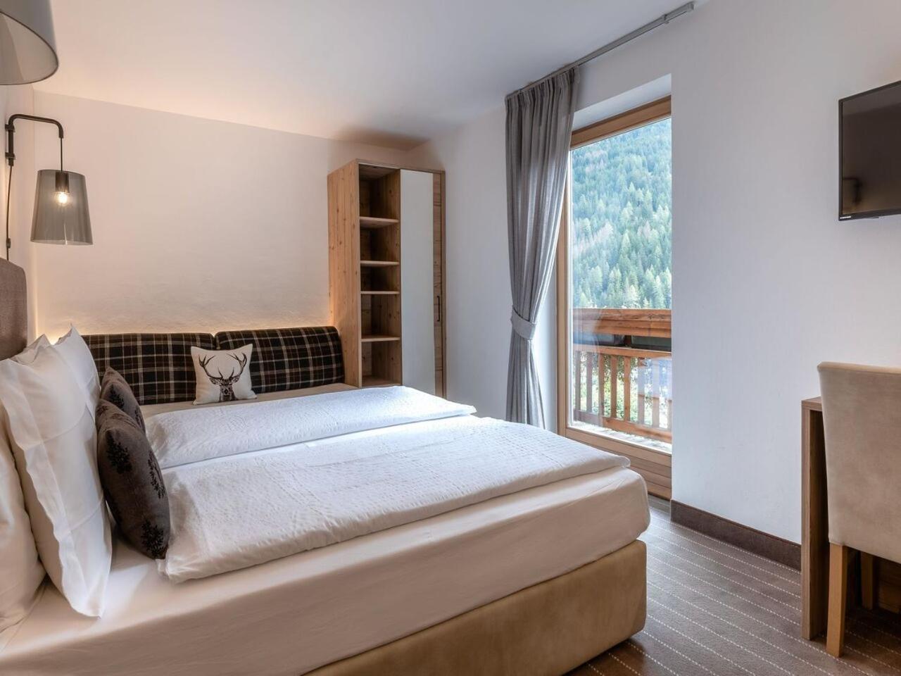 Hotel Madonnina Resort And Wellness Soraga di Fassa Exterior foto