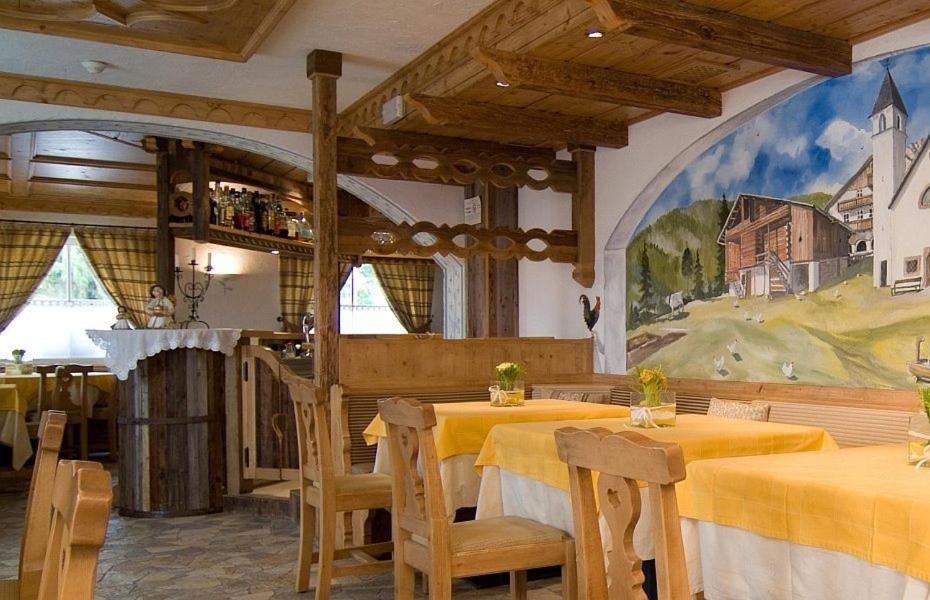 Hotel Madonnina Resort And Wellness Soraga di Fassa Exterior foto