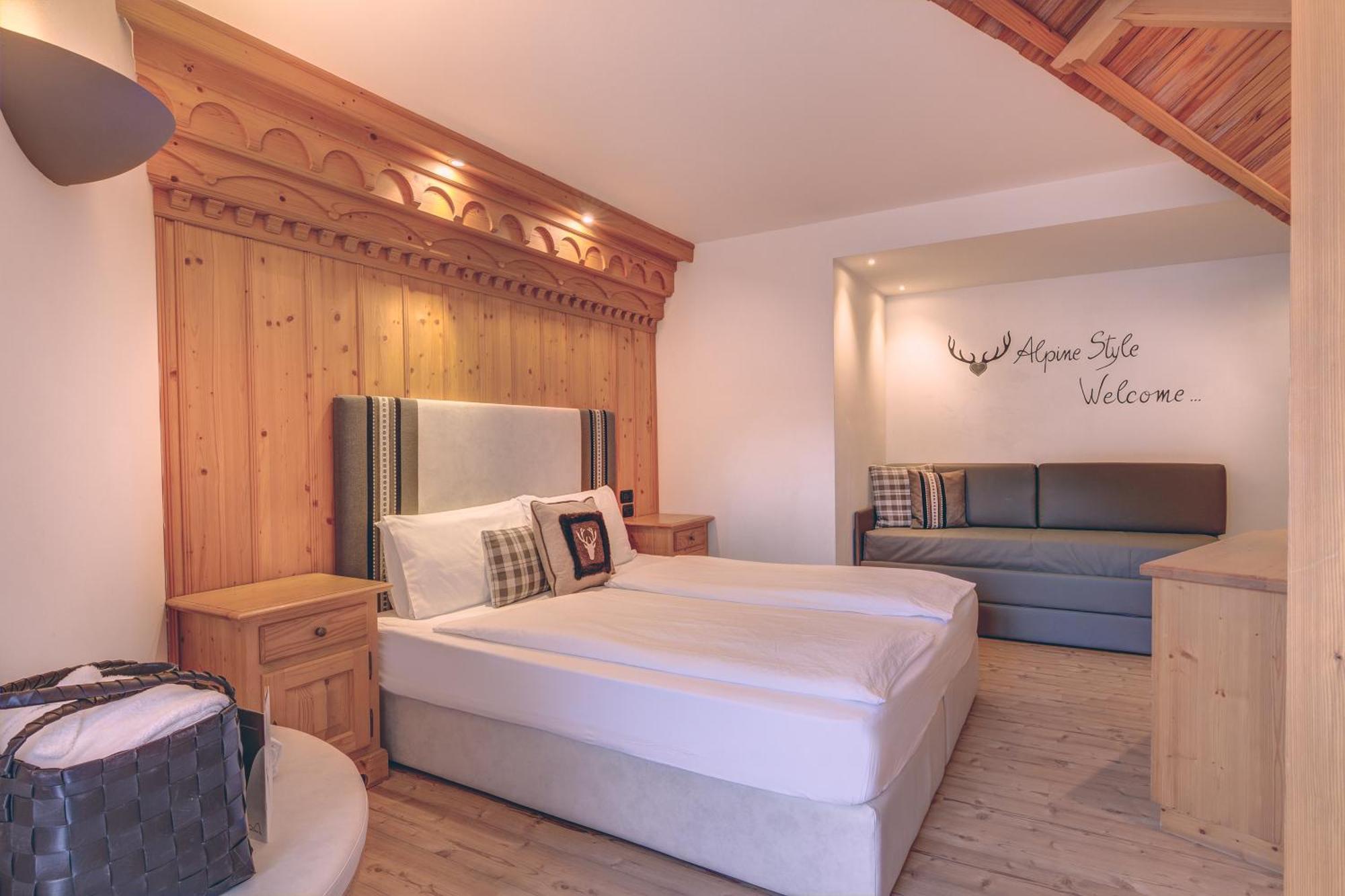 Hotel Madonnina Resort And Wellness Soraga di Fassa Exterior foto